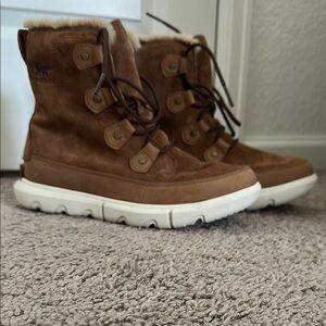 Never Worn 
Sorel Tan Winter Boots with White Soles -
